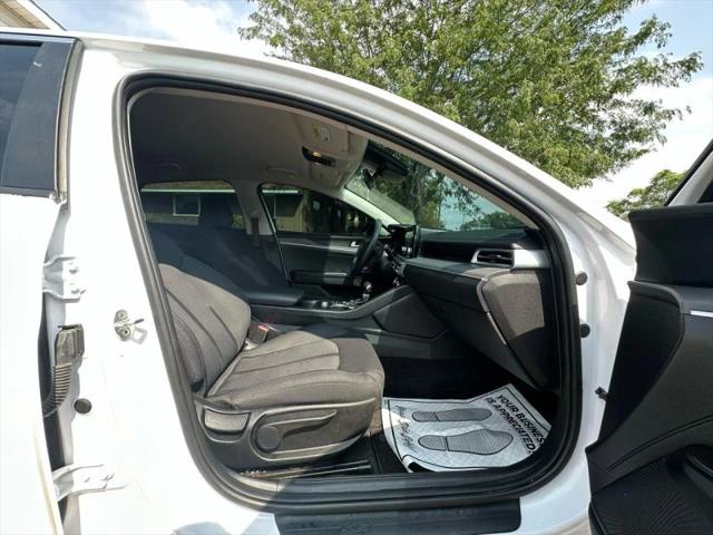 2022 Kia K5 LXS
