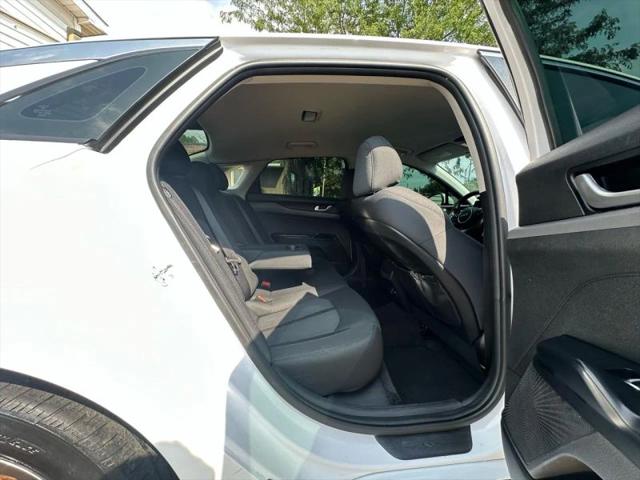 2022 Kia K5 LXS