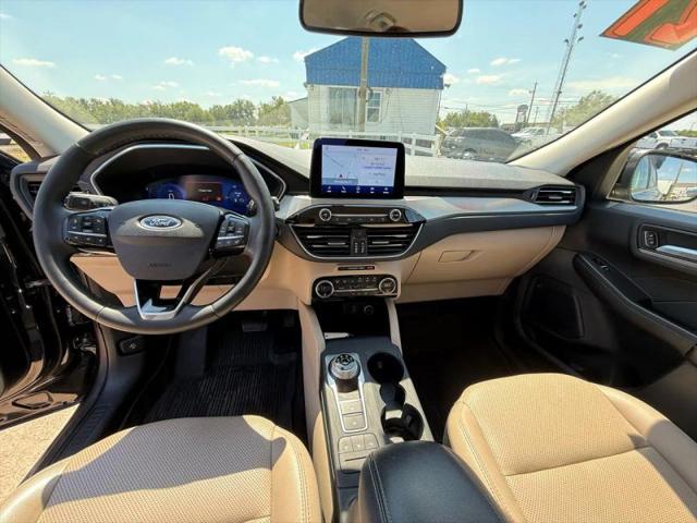 2021 Ford Escape Titanium Hybrid