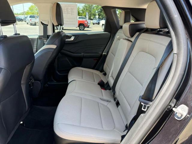2021 Ford Escape Titanium Hybrid