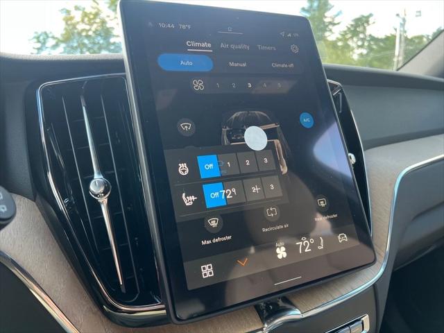 2026 Volvo XC60 Plug-In Hybrid T8 Plus