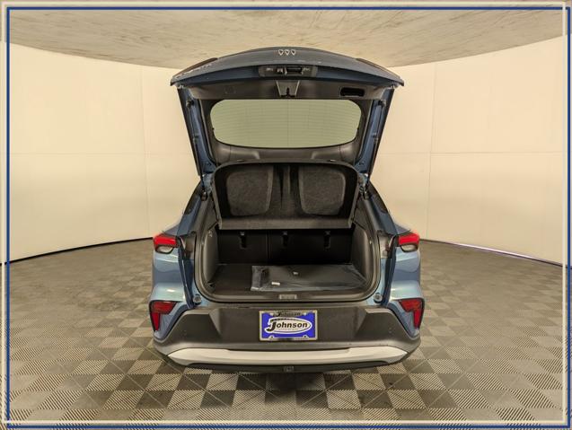 2026 Buick NV Preferred FWD