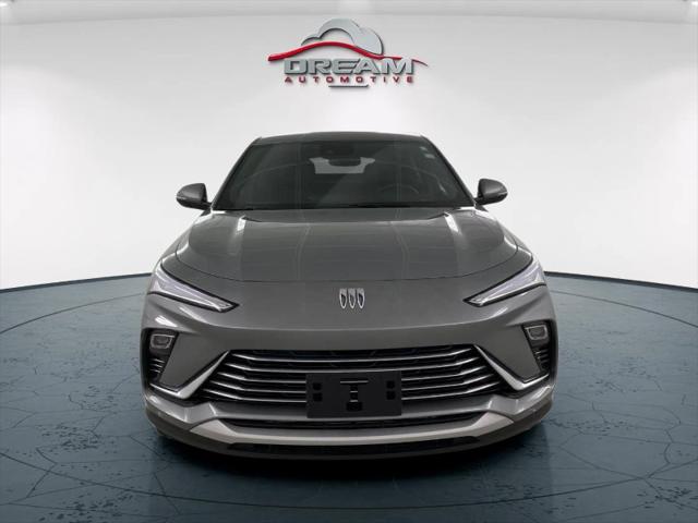 2024 Buick NV Preferred FWD