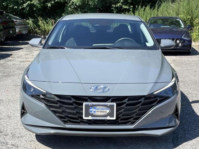 2023 Hyundai Elantra SE