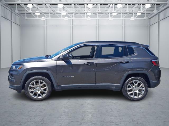 2022 Jeep Compass Latitude Lux 4x4