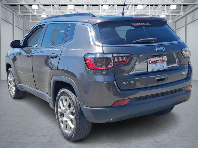 2022 Jeep Compass Latitude Lux 4x4