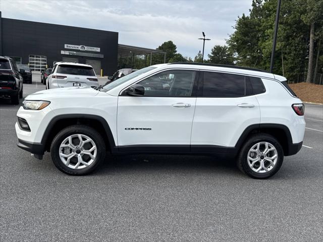 2025 Jeep Compass COMPASS LATITUDE 4X4