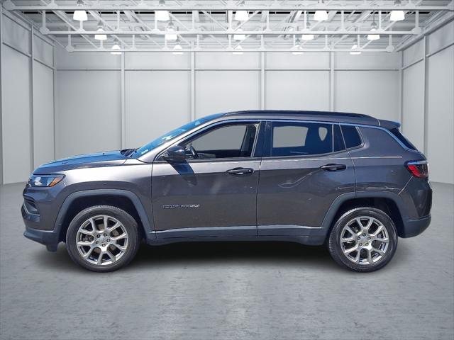 2022 Jeep Compass Latitude Lux 4x4