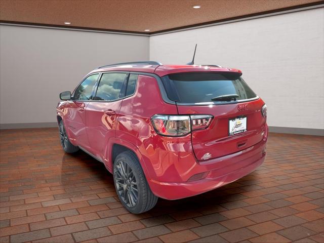 2022 Jeep Compass (RED) Edition 4x4 2022 Jeep Compass (RED) Edition 4x4