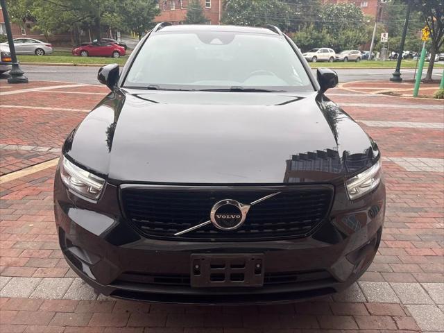 2021 Volvo XC40 T5 R-Design