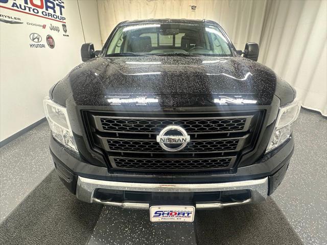 2021 Nissan TITAN Crew Cab SV 4x4 2021 Nissan TITAN Crew Cab SV 4x4