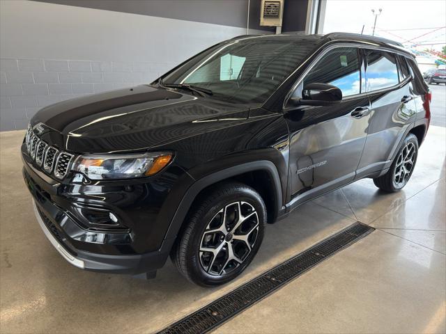 2025 Jeep Compass COMPASS LIMITED 4X4