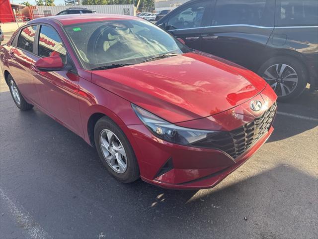 2022 Hyundai Elantra SE