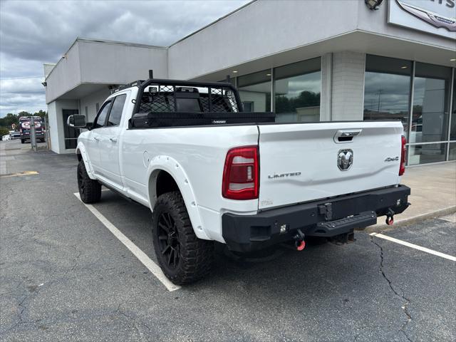 2022 RAM 3500 Limited Crew Cab 4x4 8 Box