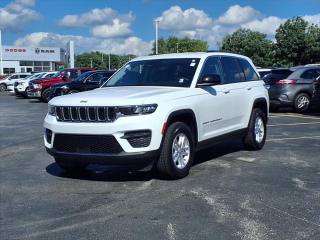 2023 Jeep Grand Cherokee Laredo 4x4 2023 Jeep Grand Cherokee Laredo 4x4