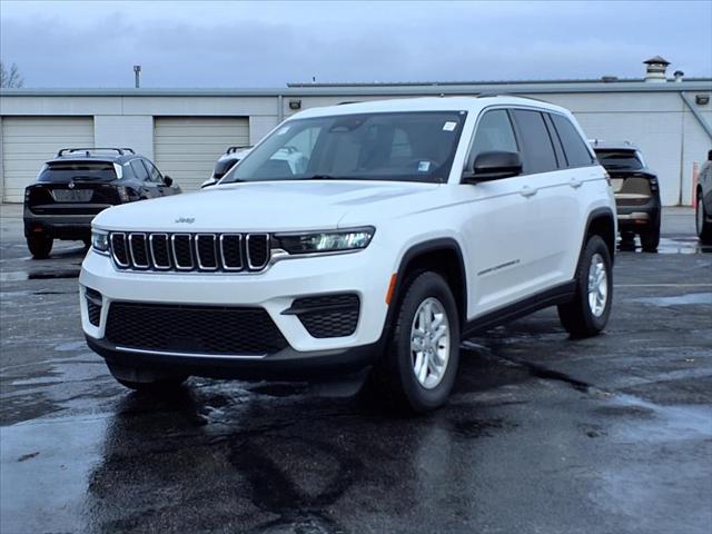 2023 Jeep Grand Cherokee Laredo 4x4