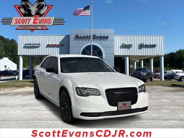 2023 Chrysler 300 Touring