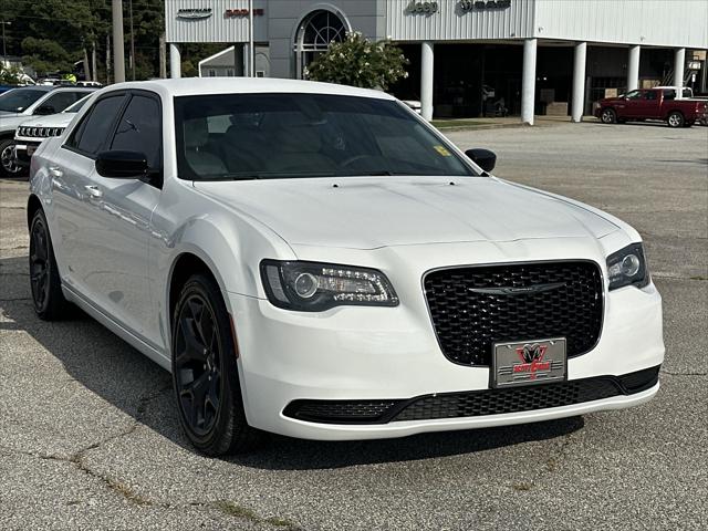 2023 Chrysler 300 Touring