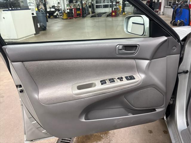 Used 2002 Toyota Camry For Sale in Wilmington, OH