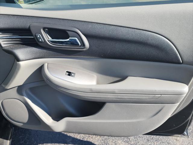 Used 2014 Chevrolet Malibu For Sale in Wilmington, OH