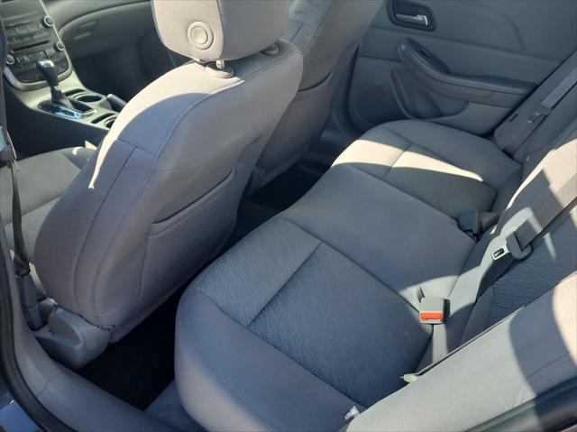 Used 2014 Chevrolet Malibu For Sale in Wilmington, OH
