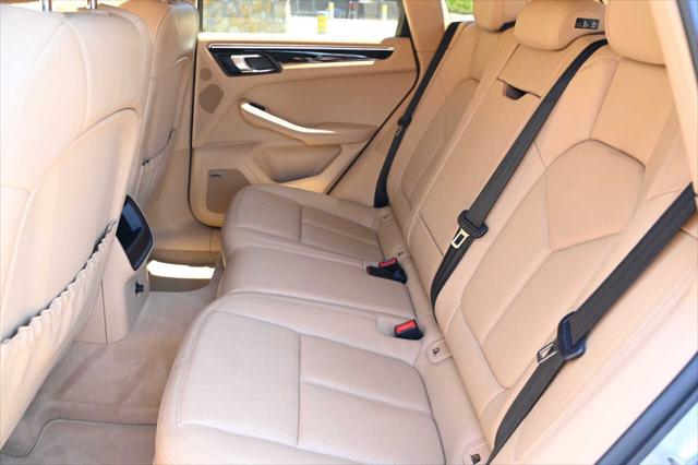 2015 Porsche Macan S