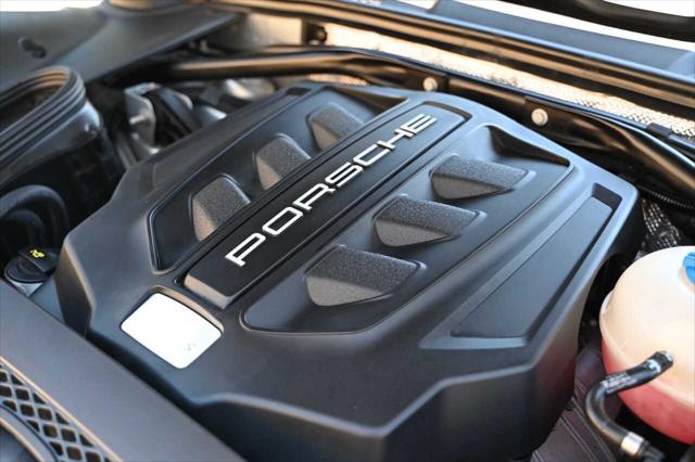 2015 Porsche Macan S
