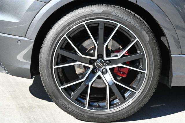 2021 Audi Q8 Premium Plus 55 TFSI quattro Tiptronic