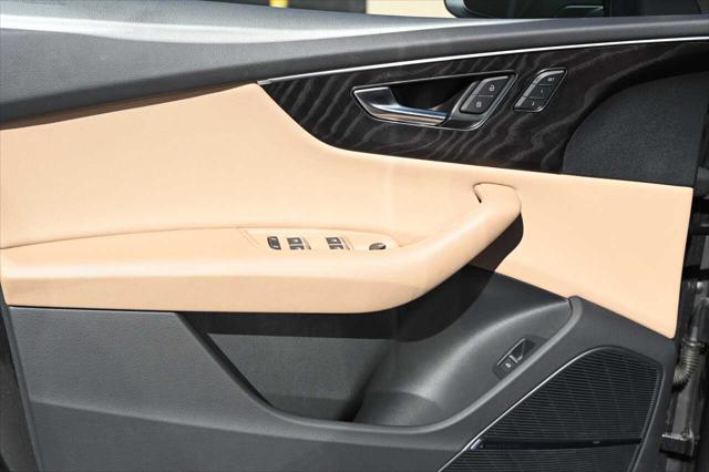 2021 Audi Q8 Premium Plus 55 TFSI quattro Tiptronic