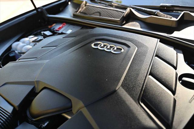 2021 Audi Q8 Premium Plus 55 TFSI quattro Tiptronic