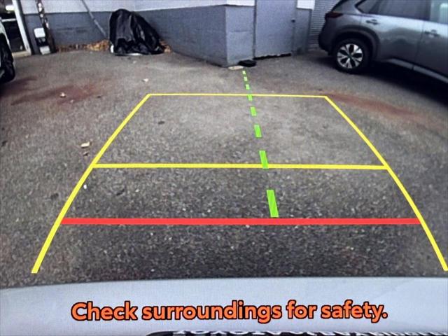 2023 Toyota Venza LE [26]