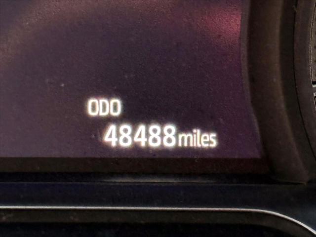 2023 Toyota Venza LE [29]