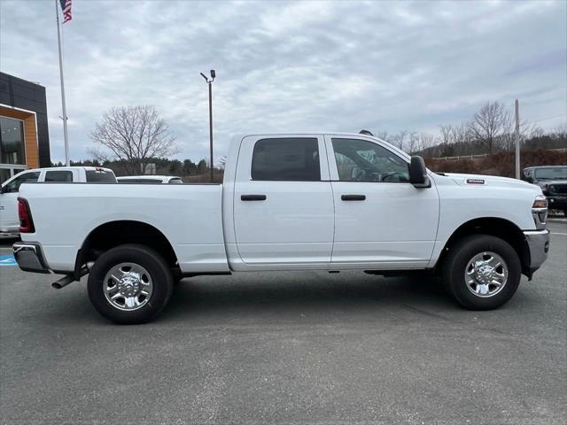 2026 RAM Ram 3500 RAM 3500 TRADESMAN CREW CAB 4X4 64 BOX