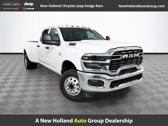 2026 RAM Ram 3500 RAM 3500 TRADESMAN CREW CAB 4X4 8 BOX