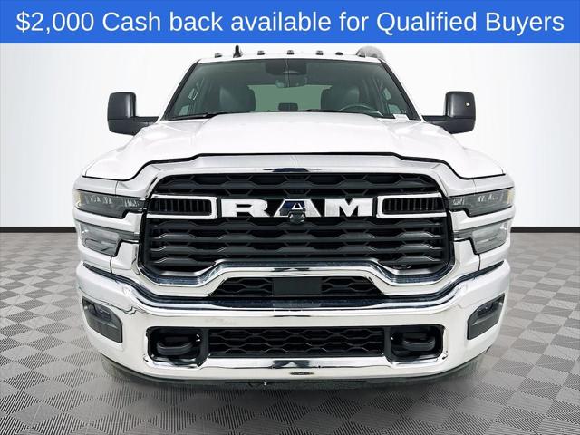 2026 RAM Ram 3500 RAM 3500 TRADESMAN CREW CAB 4X4 8 BOX