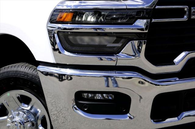 2026 RAM Ram 2500 RAM 2500 TRADESMAN CREW CAB 4X4 8 BOX