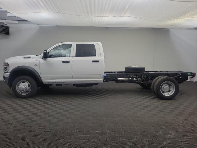 2026 RAM Ram 5500 Chassis Cab RAM 5500 TRADESMAN CHASSIS CREW CAB 4X4 84 CA