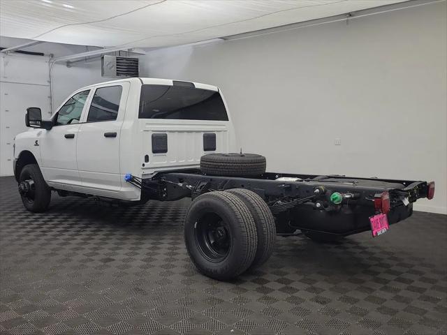 2026 RAM Ram 3500 Chassis Cab RAM 3500 TRADESMAN CREW CAB CHASSIS 4X4 60 CA