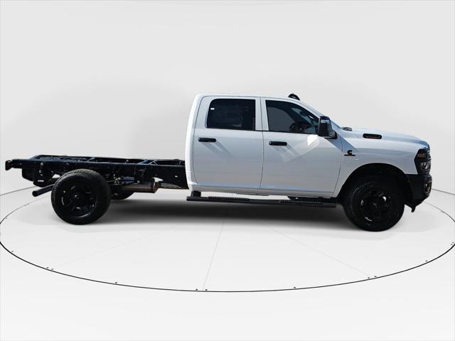 2026 RAM Ram 3500 Chassis Cab RAM 3500 TRADESMAN CREW CAB CHASSIS 4X4 60 CA 2026 RAM Ram 3500 Chassis Cab RAM 3500 TRADESMAN CREW CAB CHASSIS 4X4 60 CA