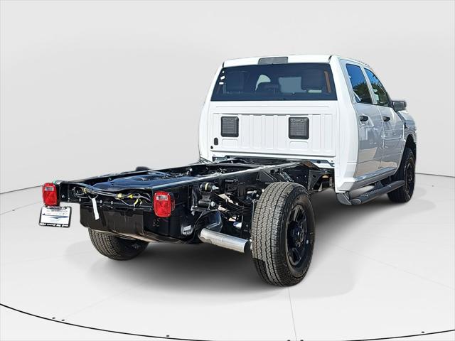 2026 RAM Ram 3500 Chassis Cab RAM 3500 TRADESMAN CREW CAB CHASSIS 4X4 60 CA 2026 RAM Ram 3500 Chassis Cab RAM 3500 TRADESMAN CREW CAB CHASSIS 4X4 60 CA