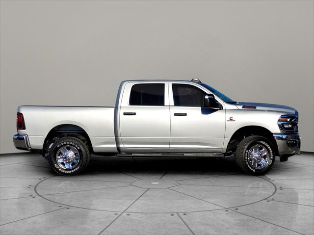 2026 RAM Ram 2500 RAM 2500 TRADESMAN CREW CAB 4X4 64 BOX