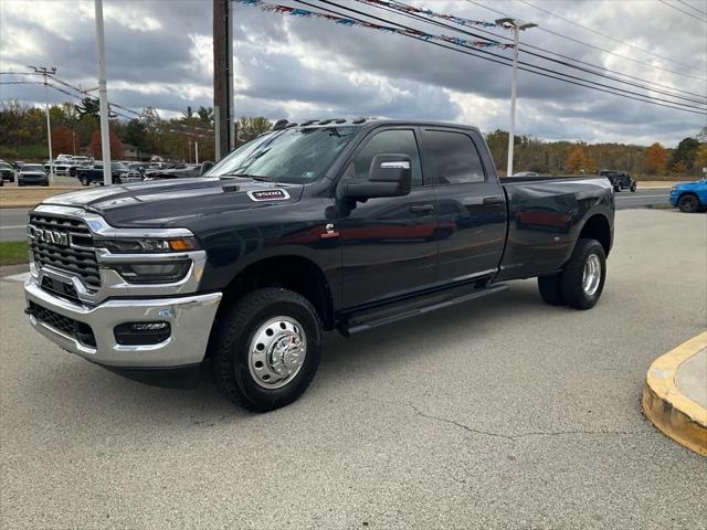 2026 RAM Ram 3500 RAM 3500 TRADESMAN CREW CAB 4X4 8 BOX