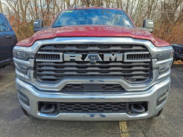 2026 RAM Ram 5500 Chassis Cab RAM 5500 TRADESMAN CHASSIS CREW CAB 4X4 60 CA 2026 RAM Ram 5500 Chassis Cab RAM 5500 TRADESMAN CHASSIS CREW CAB 4X4 60 CA