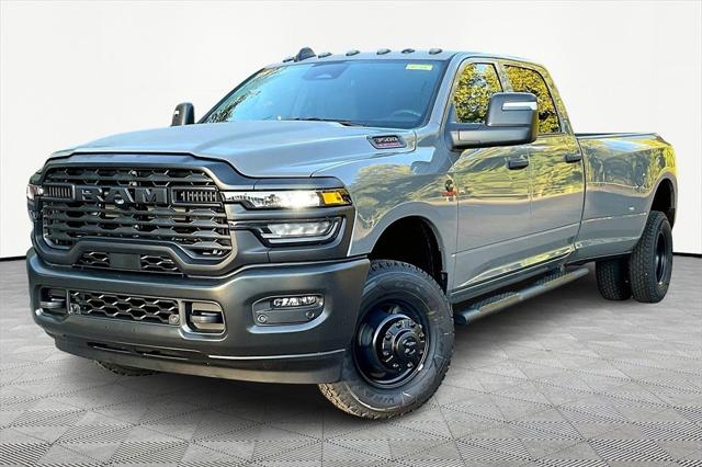 2026 RAM Ram 3500 RAM 3500 TRADESMAN CREW CAB 4X4 8 BOX