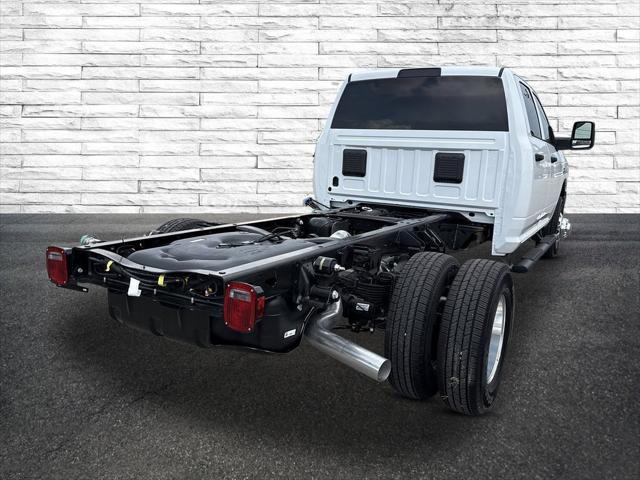 2026 RAM Ram 3500 Chassis Cab RAM 3500 TRADESMAN CREW CAB CHASSIS 4X4 60 CA 2026 RAM Ram 3500 Chassis Cab RAM 3500 TRADESMAN CREW CAB CHASSIS 4X4 60 CA
