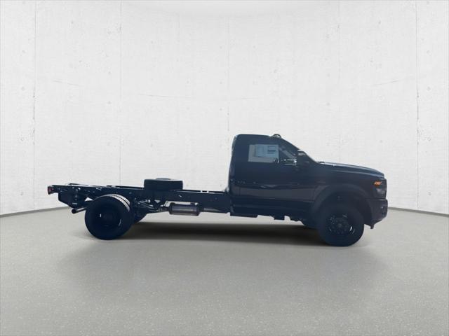 2026 RAM Ram 5500 Chassis Cab RAM 5500 TRADESMAN CHASSIS REGULAR CAB 4X4 84 CA 2026 RAM Ram 5500 Chassis Cab RAM 5500 TRADESMAN CHASSIS REGULAR CAB 4X4 84 CA