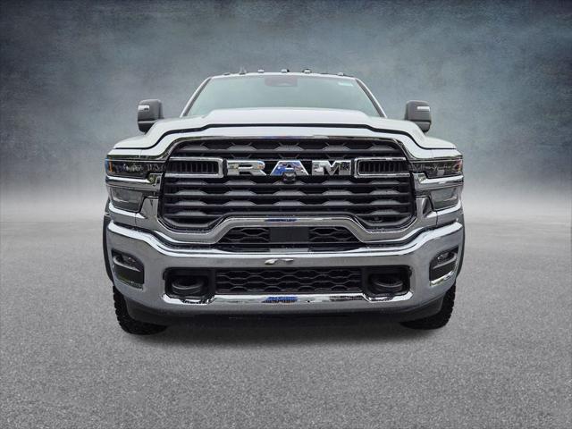 2026 RAM 5500 Chassis RAM 5500 TRADESMAN CHASSIS REGULAR CAB 4X4 84 CA