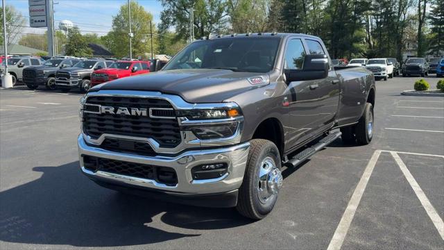 2026 RAM Ram 3500 RAM 3500 TRADESMAN CREW CAB 4X4 8 BOX