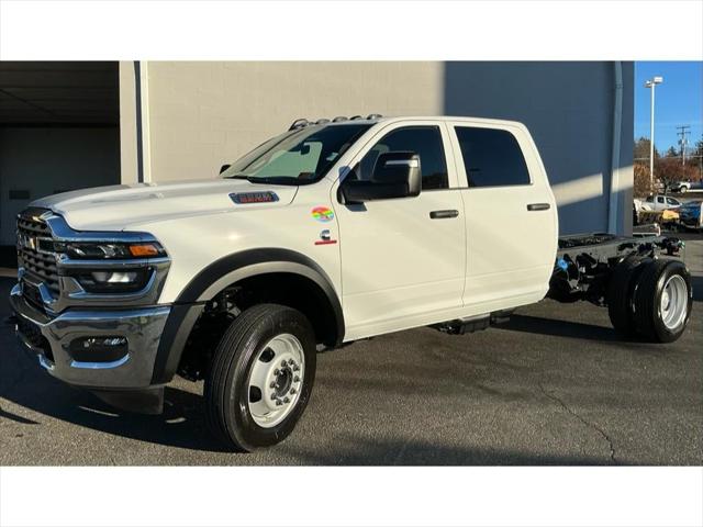 2026 RAM Ram 5500 Chassis Cab RAM 5500 TRADESMAN CHASSIS CREW CAB 4X4 60 CA 2026 RAM Ram 5500 Chassis Cab RAM 5500 TRADESMAN CHASSIS CREW CAB 4X4 60 CA