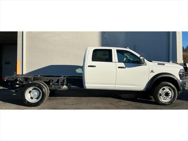 2026 RAM 5500 Chassis RAM 5500 TRADESMAN CHASSIS CREW CAB 4X4 60 CA 2026 RAM 5500 Chassis RAM 5500 TRADESMAN CHASSIS CREW CAB 4X4 60 CA